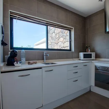 North Shore Lajares, Alegre 30b