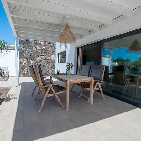 Heated & Shared Pool, Villa Alegre 30B, North Shore Villas Lajares *