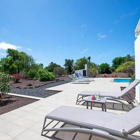 Heated & Shared Pool, Villa Alegre 30B, North Shore Villas Lajares *