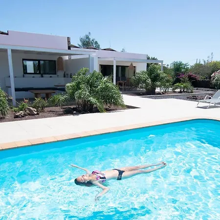 Heated & Shared Pool, Villa Alegre 30B, North Shore Villas Lajares Lajares